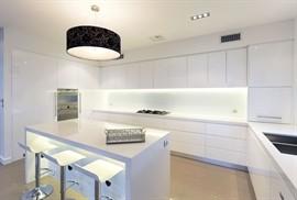 Caesarstone Pure White - crstone